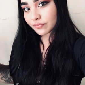 Meet your Posher, Leslie andrea